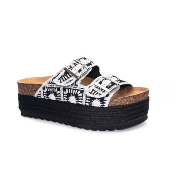 DIRTY LAUNDRY Pretends Platform Crochet Floral Leather Sandals 8 / 38.5 - Picture 1 of 5